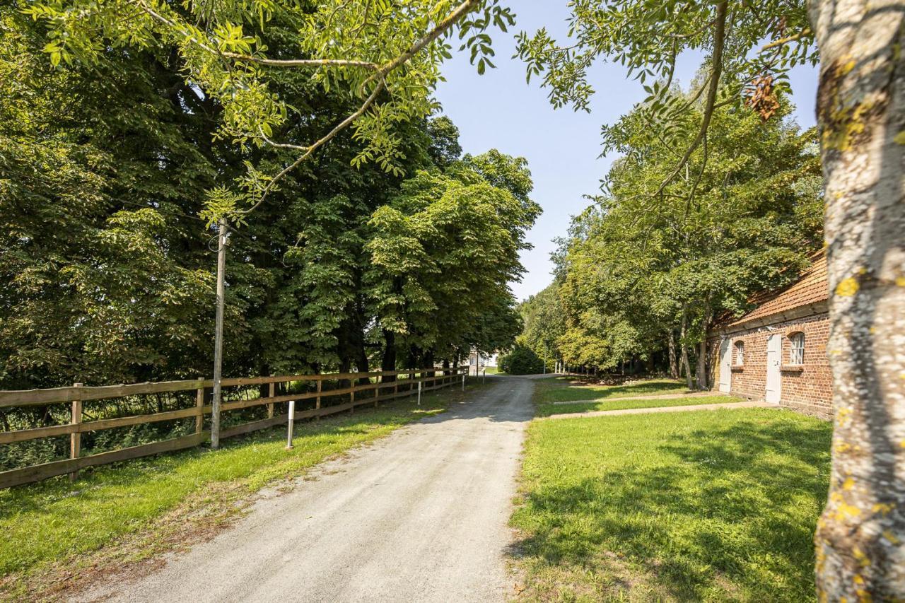 Apartamento Ruhig Und Idyllische Lage, Strandnah, Gratis Nutzung Vom Ahoi Erlebnisbad Und Sauna In Sellin - Gutshaus Silvitz Fewo 02 Bergen Auf Rugen Exterior foto